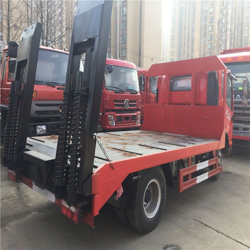 解放鉤機(jī)平板運(yùn)輸車 工廠專用挖掘機(jī)板車報(bào)價(jià)與選購指南